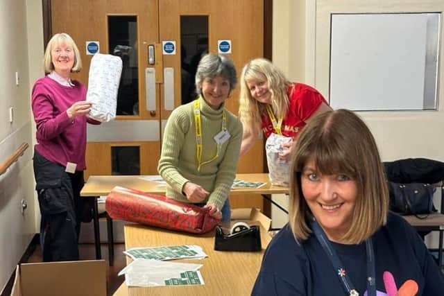 Scarborough shop company Proudfoot are currently supporting York and Scarborough Hospital with Christmas blanket purchases.