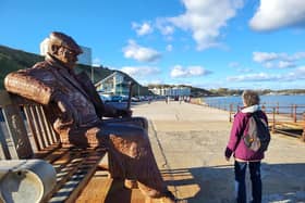Freddie Gilroy Statue, Scarborough. Courtesy Anttoni James Numminen, LDRS