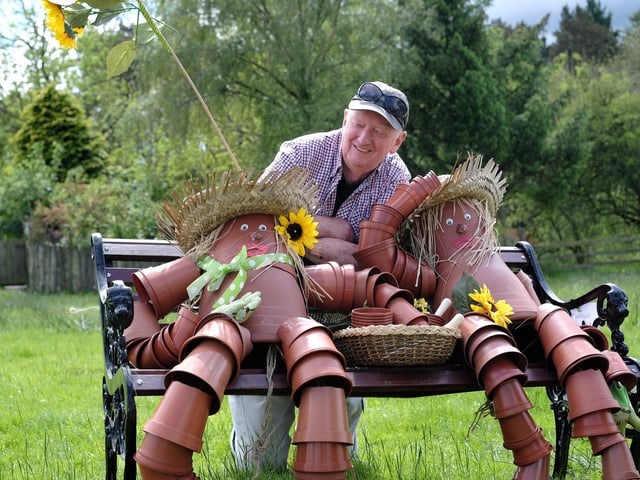 Seeing the Flowerpot men