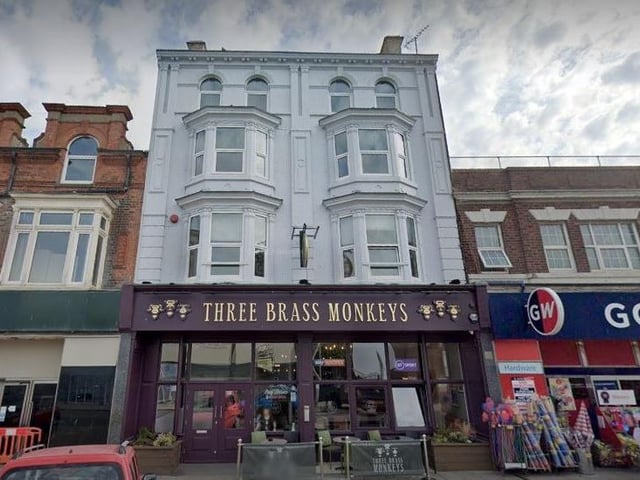 Three Brass Monkeys is located near the harbour on Prince Street, Bridlington. The offer a roof terrace bar which is perfect for enjoying the British seaside weather.
