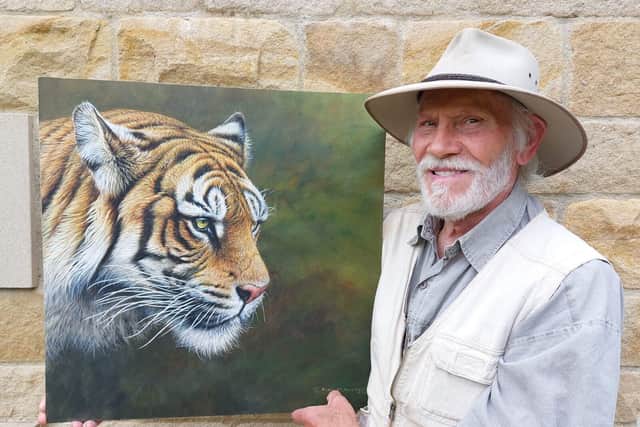 Alan M Hunt - International Award Winning Wildlife Artist