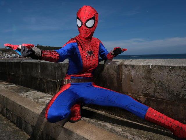 Spidergirl arrives!