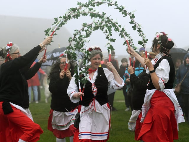 Big Day Out At Scarborough Castle - White Rose Garland Dancers entertain