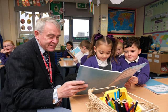 Sir Robert Goodwill visits Barrowcliff School.