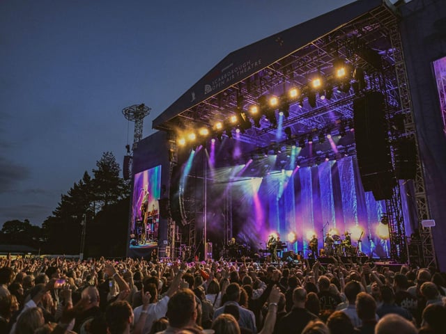 The crowd enjoying a special night. photo: Cuffe & Taylor