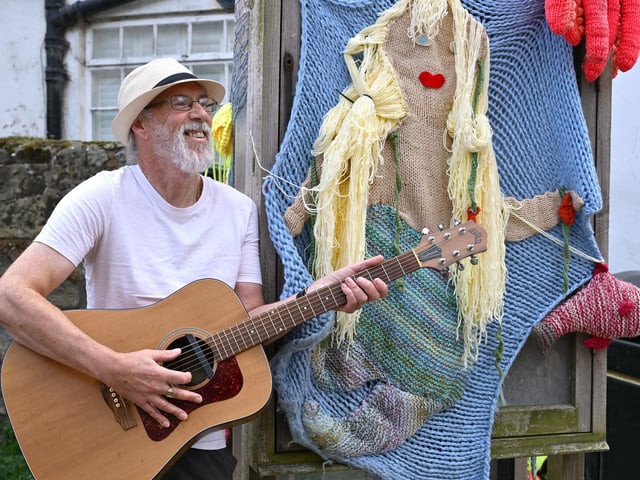 Live music at the festival.  photo: Richard Ponter