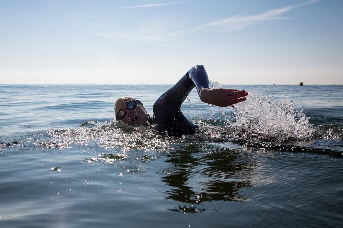 RNLI-Team Bridlington gibt Sicherheitshinweise für Kaltwasserschwimmer ...