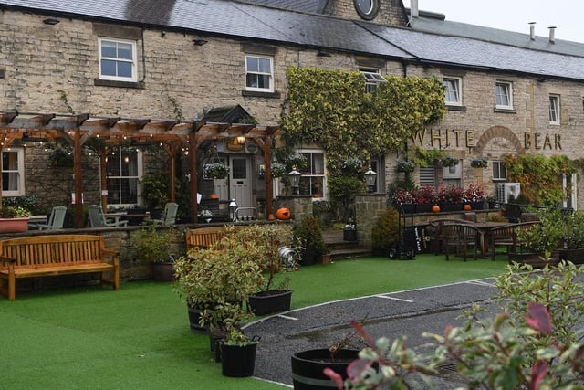 This pub has a rating of four and a half stars on TripAdvisor with 540 reviews and is located in Wellgarth, Masham.