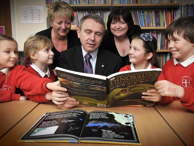 Scarborough & Whitby MP Robert Goodwill visits St George's School, from left: Lilly Taylor, Maia Taylor, Chair of Governors Dianne Swiers, Robert, Acting Head Eilis Siddall.
Picture Richard Ponter.