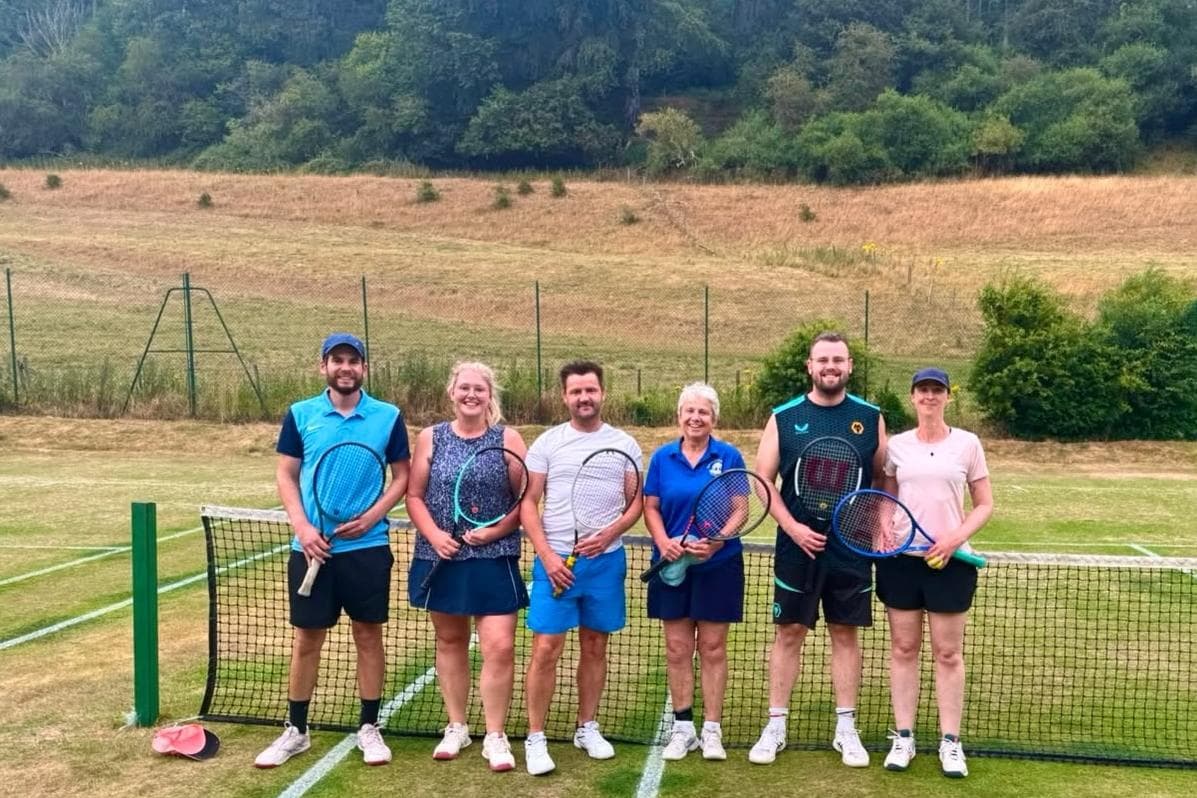 Das Mixed-A-Team aus Hackness und Scarborough gewinnt den Titel der ...
