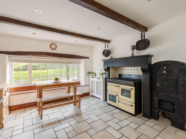 An alternative view of the character breakfast kitchen.