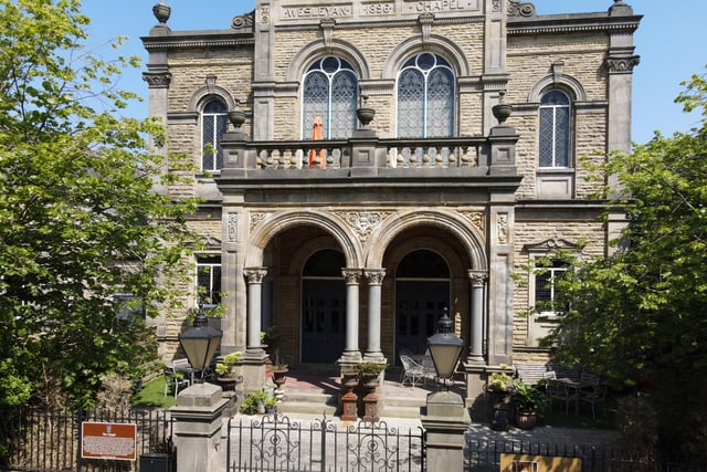 A front view of the stunning property.