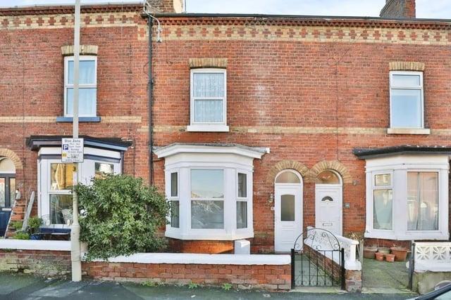 This two bedroom and one bathroom terrace house is for sale with Purple Bricks with a guide price of £130,000.