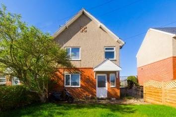 This three bedroom and one bathroom end-terrace house is currently for sale with Hunters for offers over £230,000