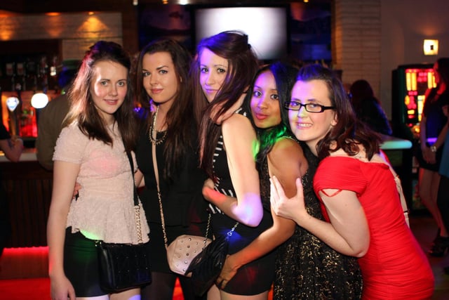 Students Keeley, Jess, Rosie, Sam and Naomi in Blue Lounge.