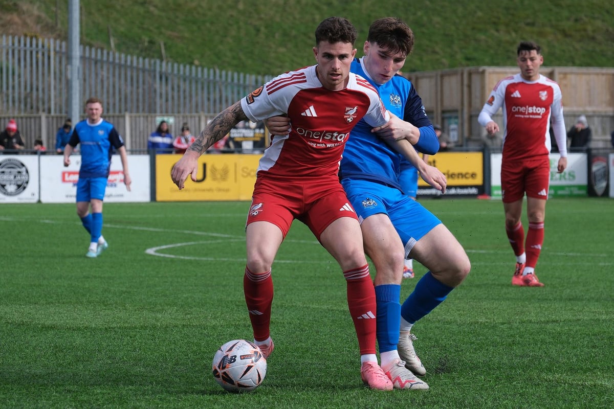 Steve Walker treble helps hosts Scarborough Athletic battle back to beat in-form Marine 4-1 Steve Walker treble helps hosts Scarborough Athletic battle back to beat in-form Marine 4-1
