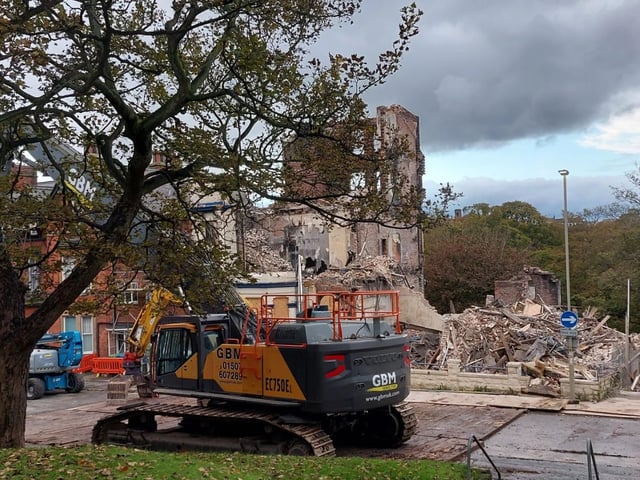 Given the proximity of the building to the road, and the structural damage it had suffered, the council was keen to ensure the public were kept safe and action should be taken as soon as possible.