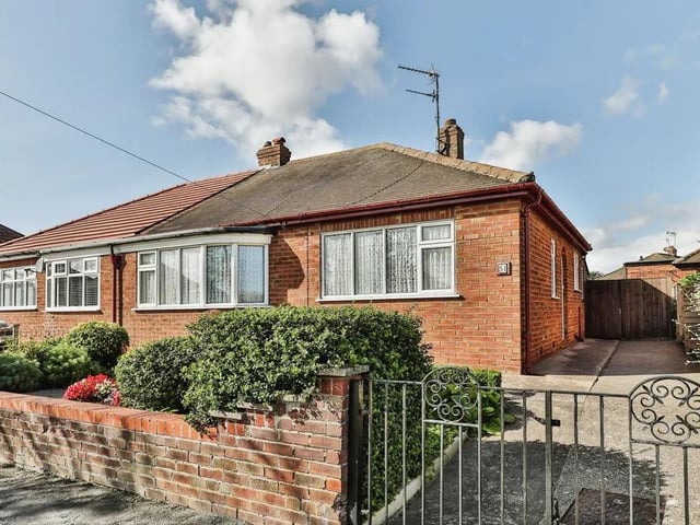 This two bedroom and one bathroom semi-detached bungalow is for sale with Reeds Rains with a guide price of £180,000.