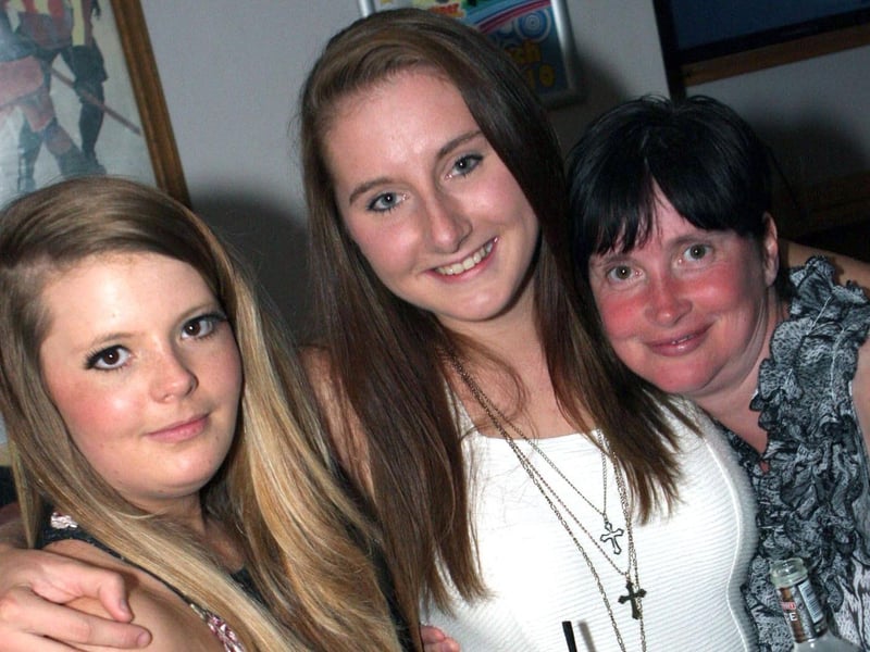 Amanda, Ella & Sharon on a girl's night out in Klosters.
132254k