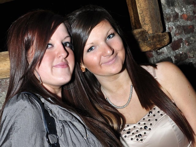 Ellie and Vicky look dazzling in Blue Lounge!