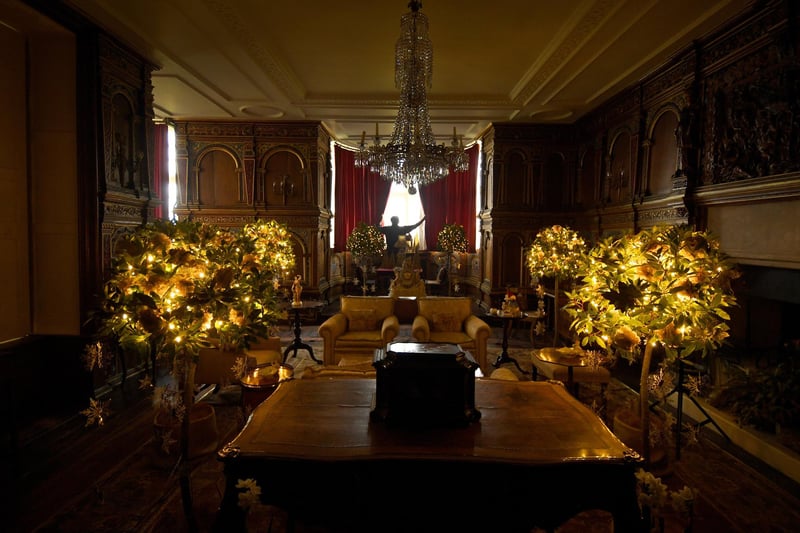 The house has been decorated with original, handmade decorations, with many crafted from flowers and foliage cropped and dried from the walled garden.