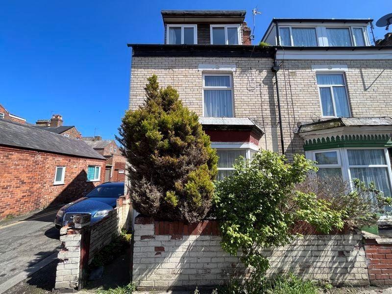 This four bedroom terraced house is for sale with Pattinson - Auctions for £90,000.