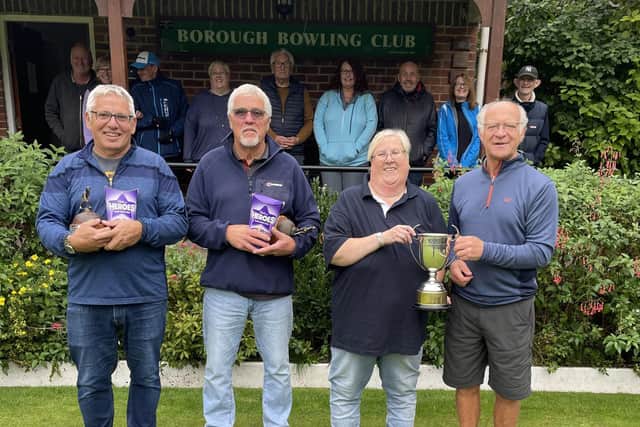 Borough members looking on as the finalists receive their prizes at the Nalton Pairs.