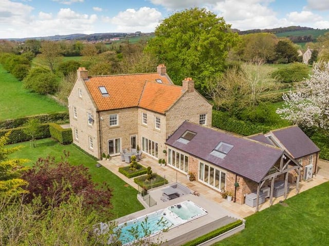 An overview of the stunning property and its rural surroundings.