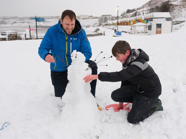 Family fun on North Bay. photo: Richard Ponter