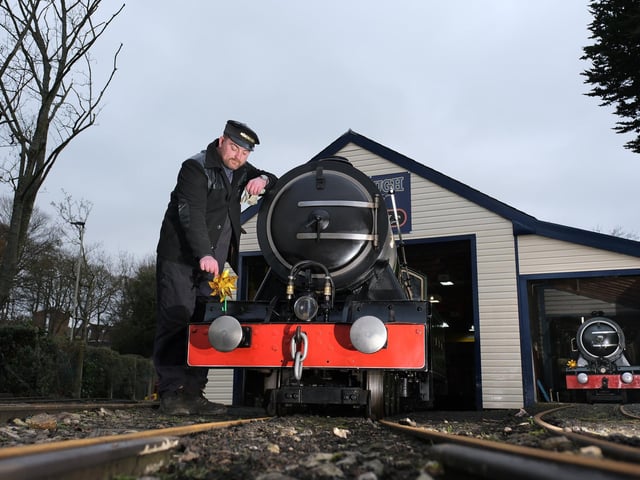 Steve cleans the locomotive