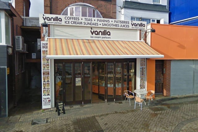 Vanilla Ice Cream Parlour is located on the Esplanade in Bridlington. It has an italian styled 70 seat interior as well as a number of outdoor tables that offer sea views.