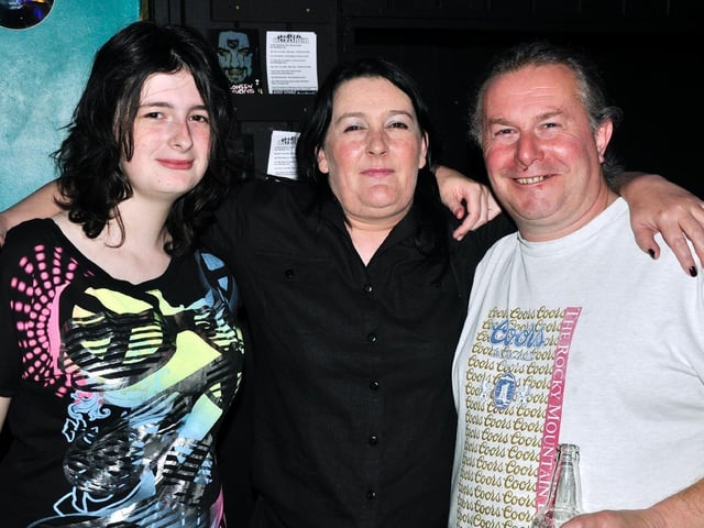 Tracy, Bethany and Chris grab a drink in Vivaz.