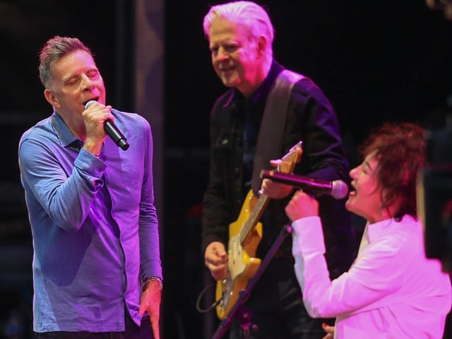 Hit-makers Deacon Blue in vocal harmony.