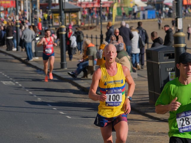 The Scarborough 10k runners. Photo by Richard Ponter
