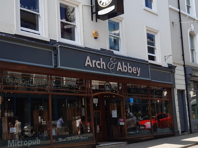 Arch and Abbey has received 2 votes. It is located on Skinner Street.