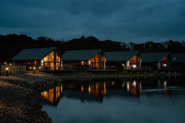 Night falls on Landal Twin Lakes, a stunning lakeside retreat alive with wildlife, awash with natural beauty.