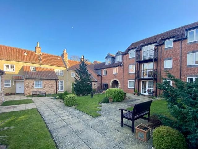 This one bedroom and one bathroom flat is for sale with Colin Ellis at a guide price of £85,000