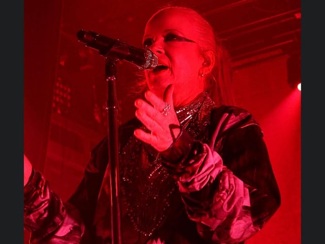 Shirley's stage presence was felt by everyone in the venue, with a vocal performance as strong and punchy as ever.