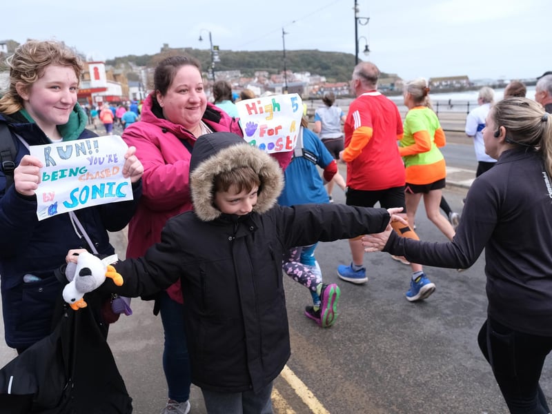 Encouragement for the runners.