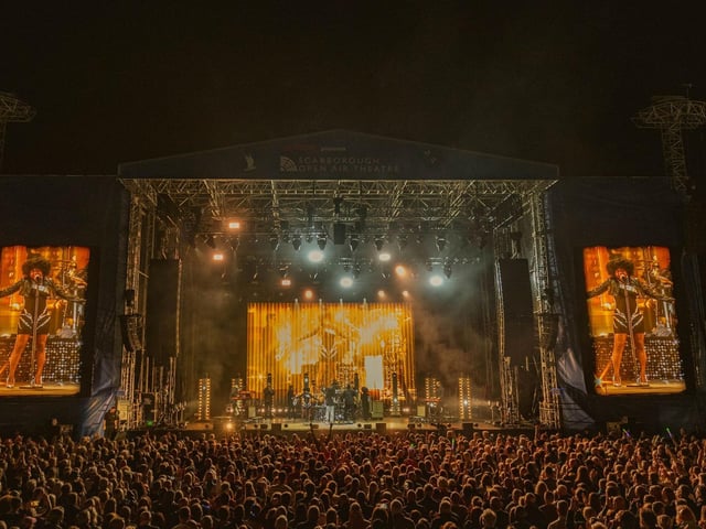The packed venue had an amazing atmosphere.