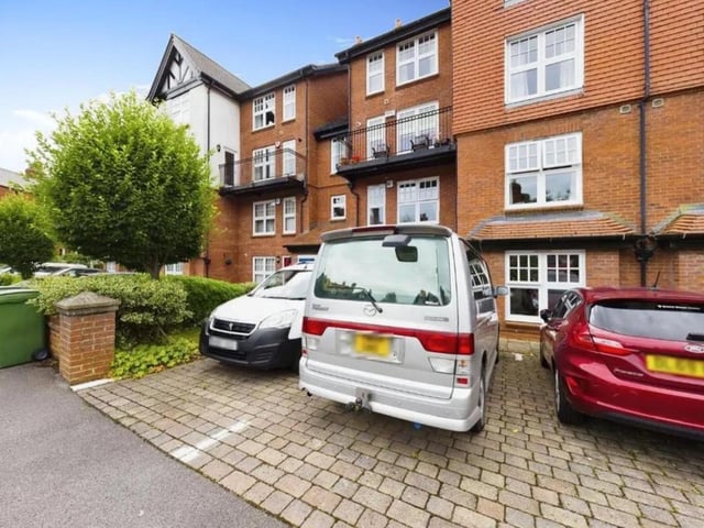 This two bedroom, two bathroom flat is currently for sale with Hunters for £160,000.