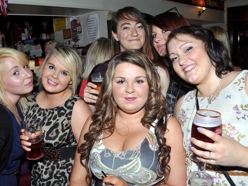Ally, Tasha, Kerry, Gemma, Sammy and Kiri!