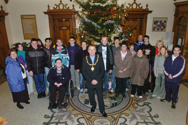 Scarborough and District Mayor Cllr Derek Bastiman receives a party of YCC students on a fact finding mission to the Town Hall.
