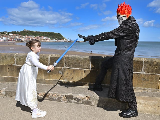 A duel on South Bay!