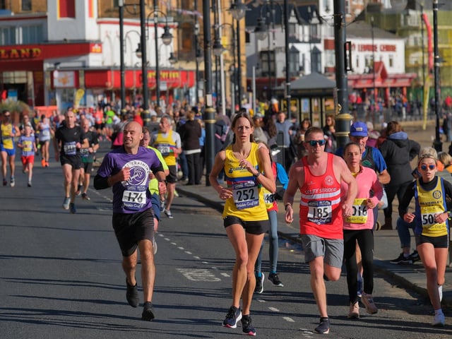 Anna Giddings (No 252) was the second Scarborough AC female across the line at the McCain 10k. Photo by Richard Ponter