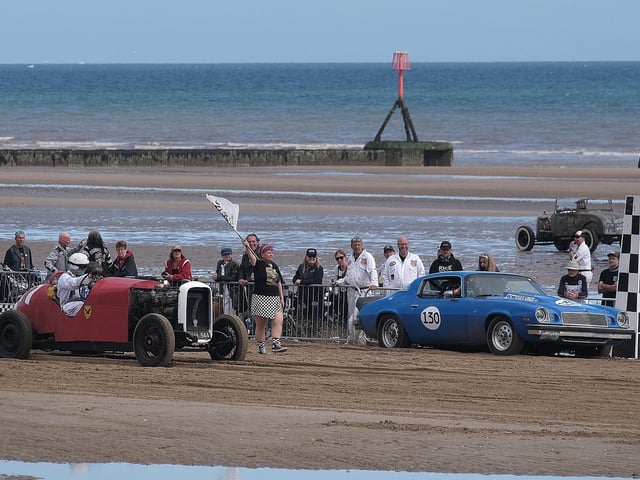Waiting for the starting flag.
