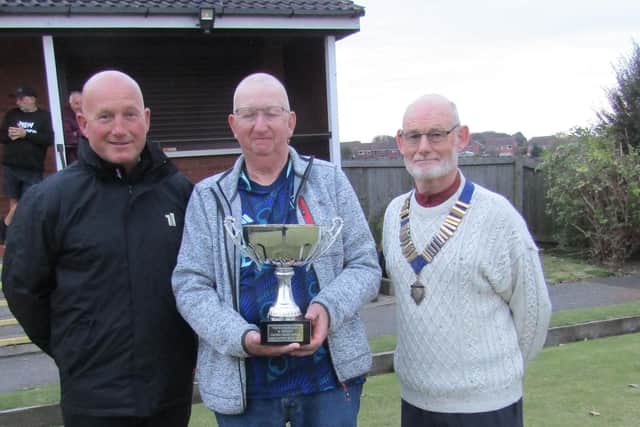Runner-up Alan Landers, winner Billy Holdsworth & Association President Ed McCormack.