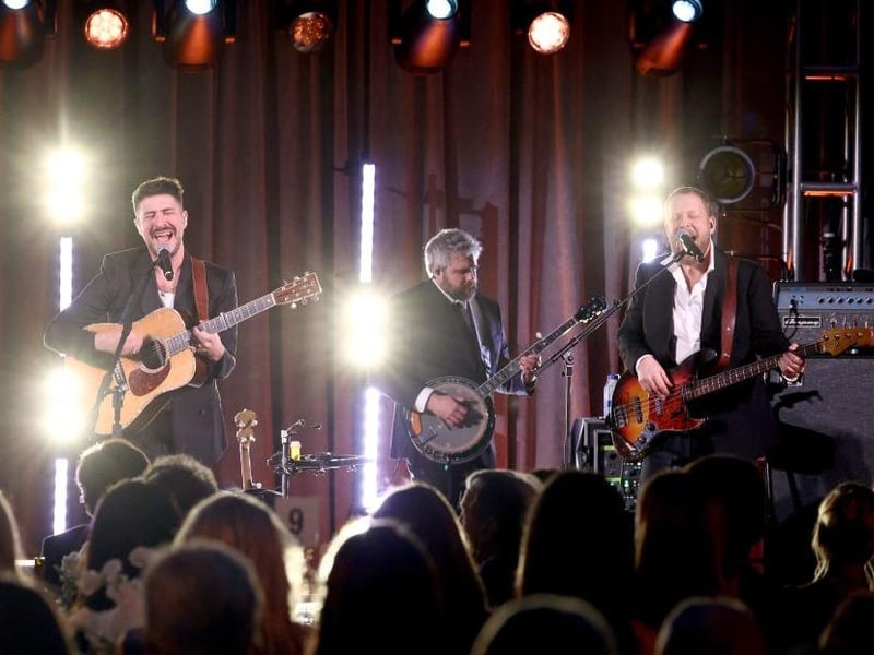 Mumford & Sons.
