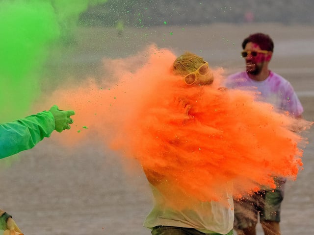 You've been Tango'ed! A sea of orange gives one competitor a new look!