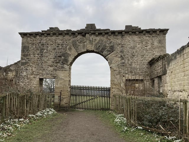 Check out this 10.5-km loop trail near Ripon with an average of 3 hours. This pleasant countryside loop has a mix of sights and terrains with includes the former chapel of St Michael. Take care on the rougher sections of this trail, appropriate footwear required.